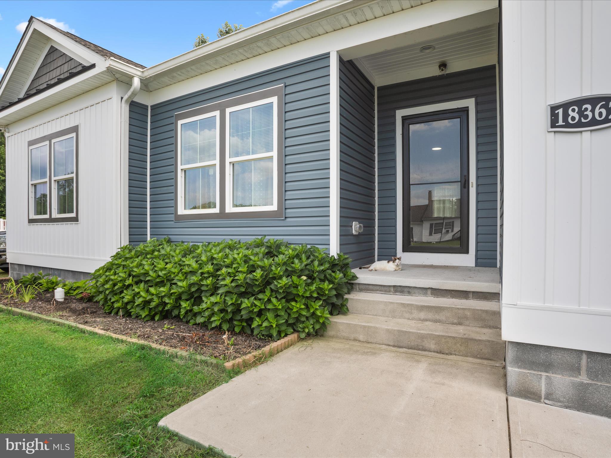 18362 PIN OAK STREET