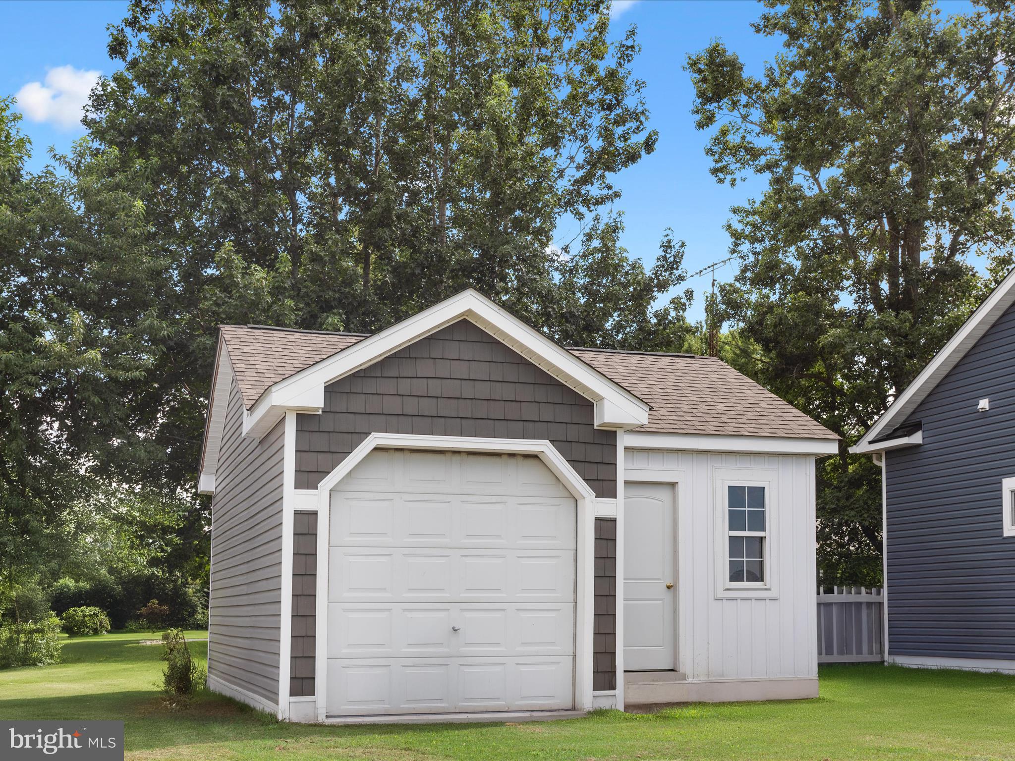 WALKER ACRES - Residential