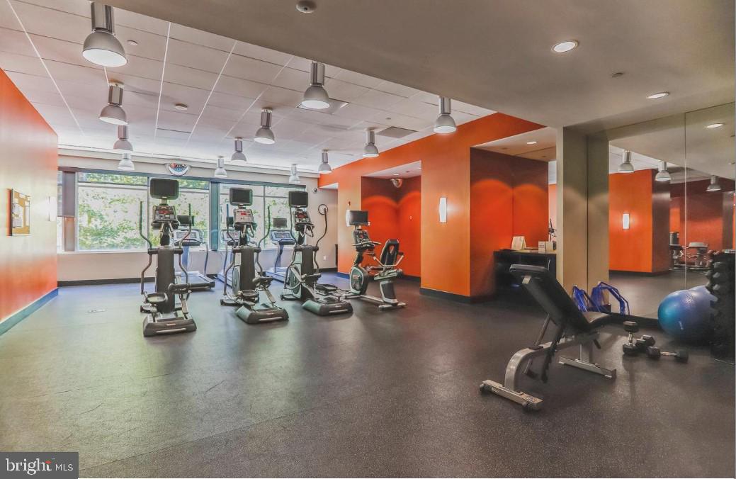 ONE NATIONAL HARBOR CONDOMINIUM - Residential