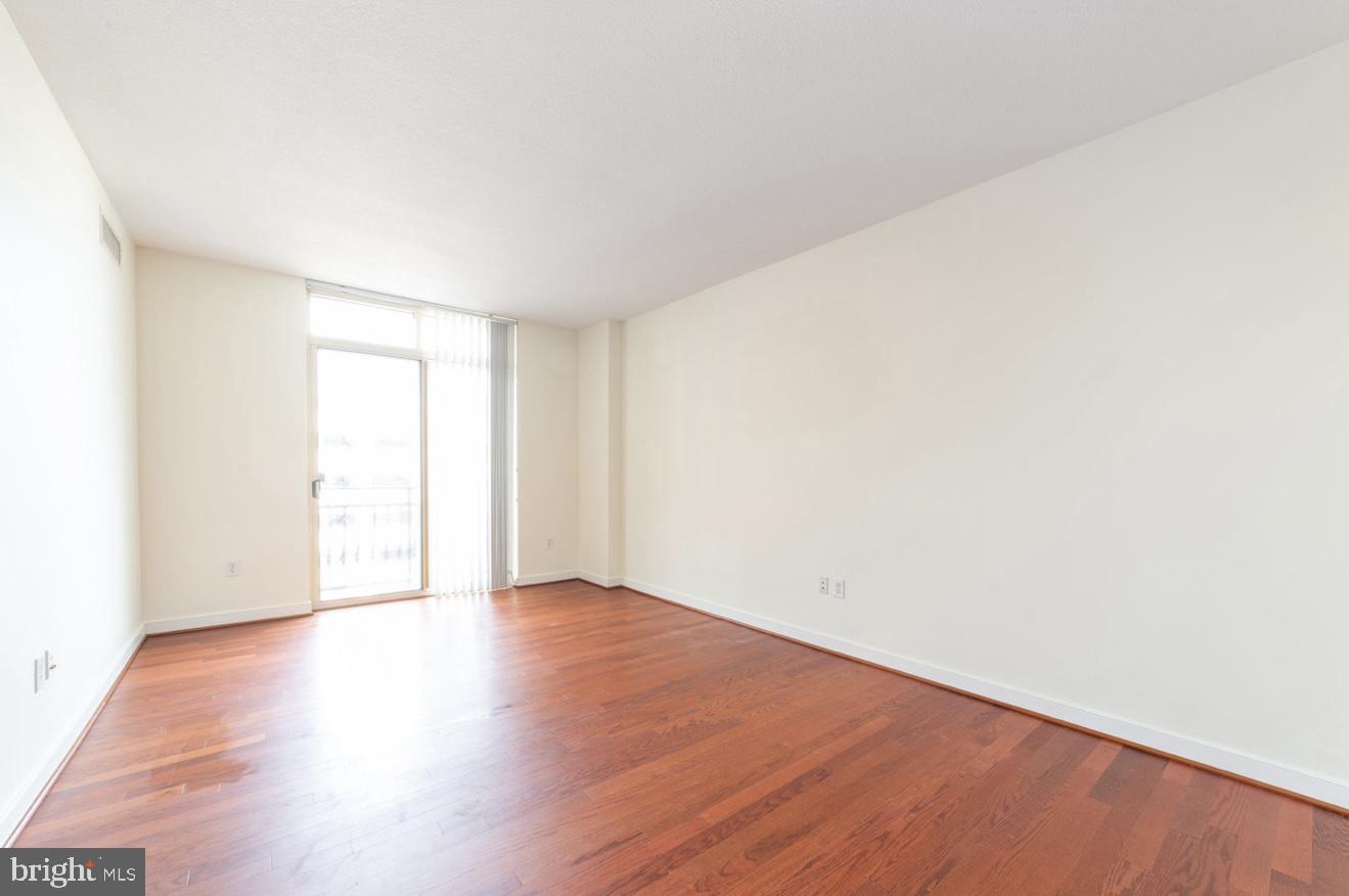 ONE NATIONAL HARBOR CONDOMINIUM - Residential