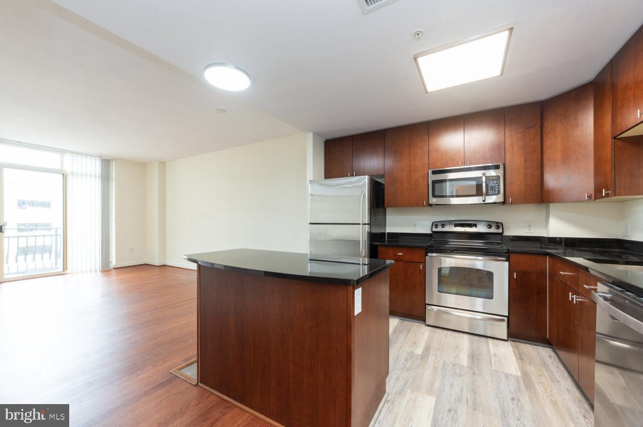 ONE NATIONAL HARBOR CONDOMINIUM - Residential