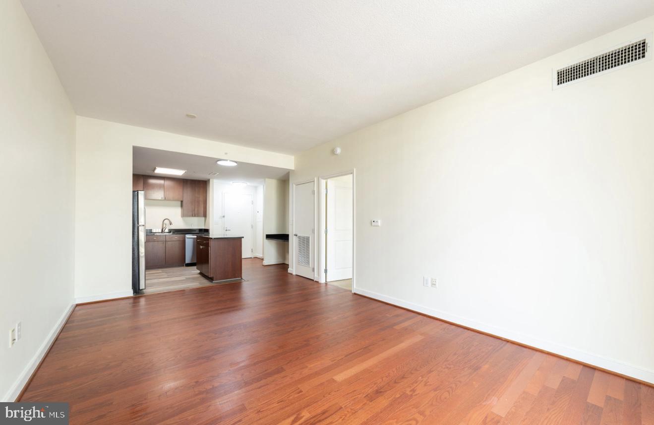 ONE NATIONAL HARBOR CONDOMINIUM - Residential