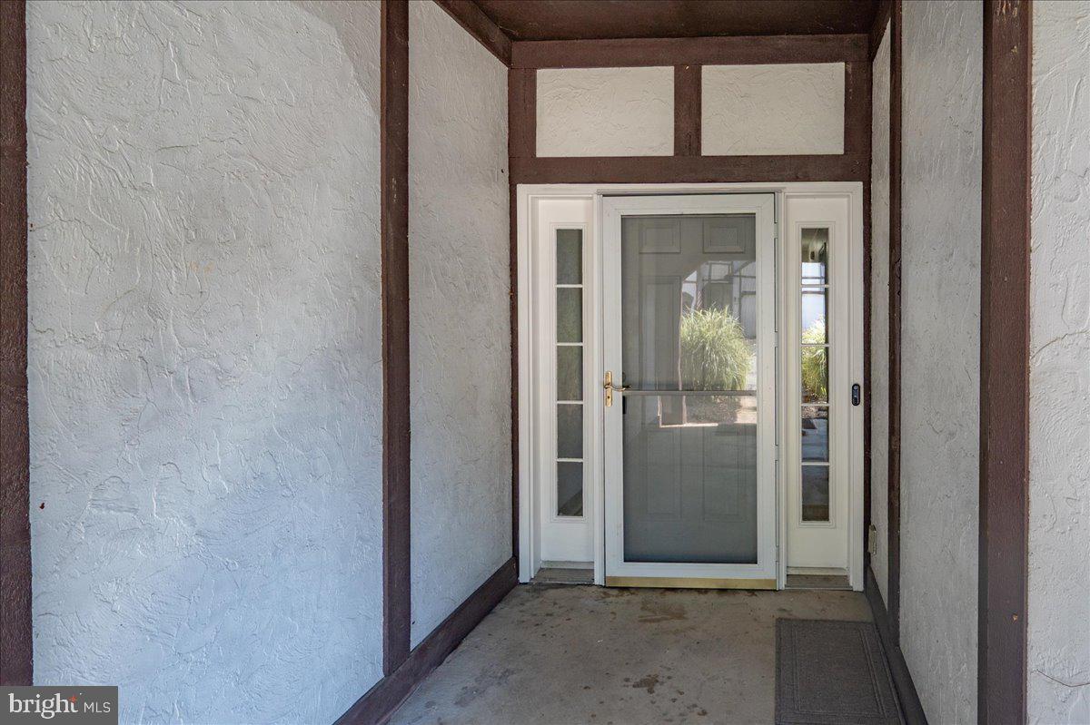 4911 PLUM RUN COURT