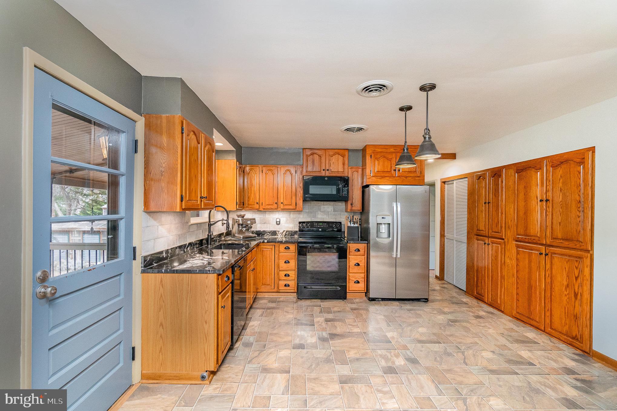 PLEASANT HILLS - Residential