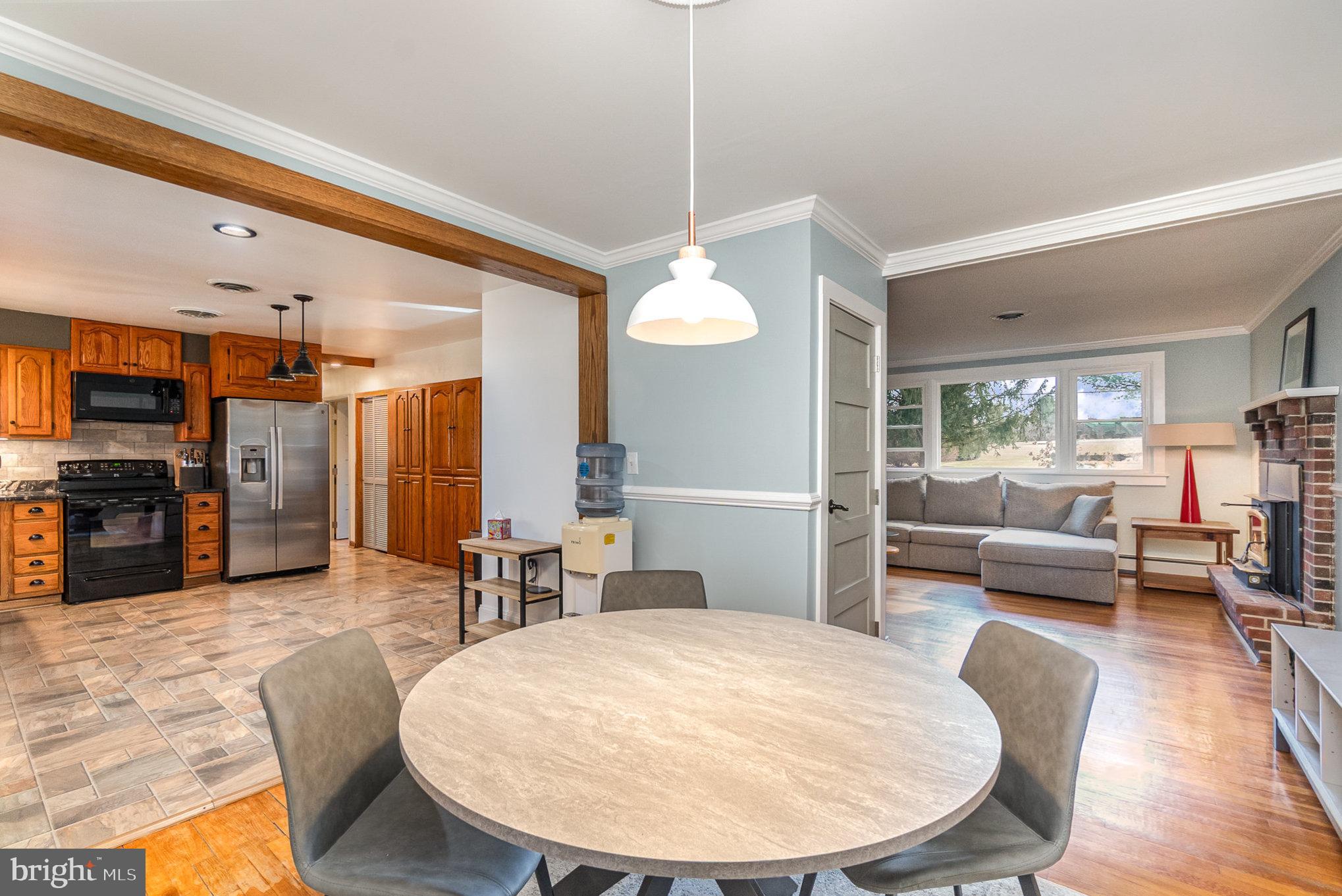 PLEASANT HILLS - Residential