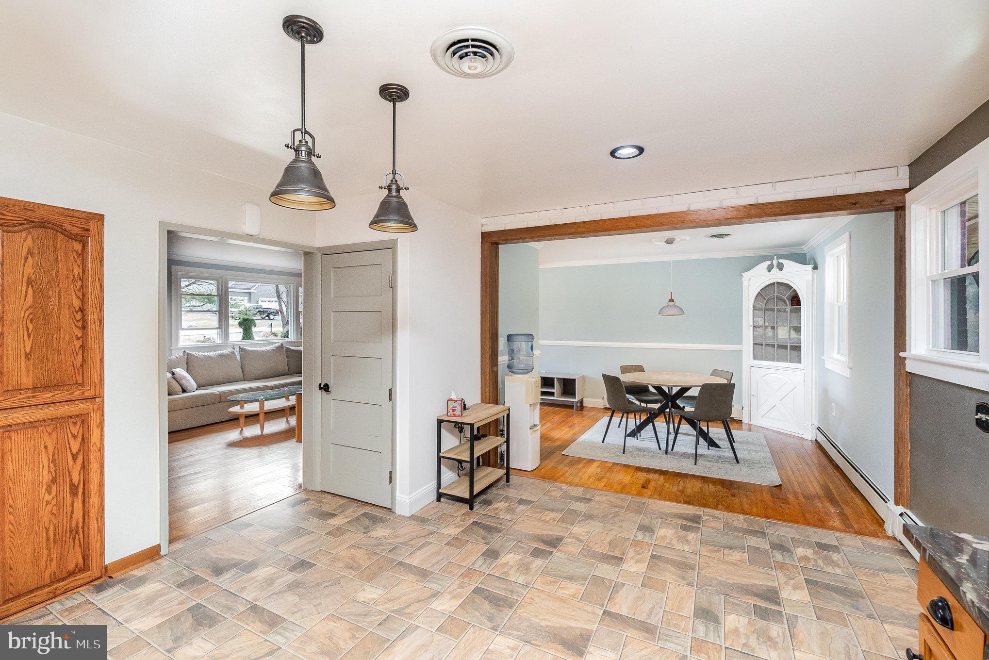 PLEASANT HILLS - Residential