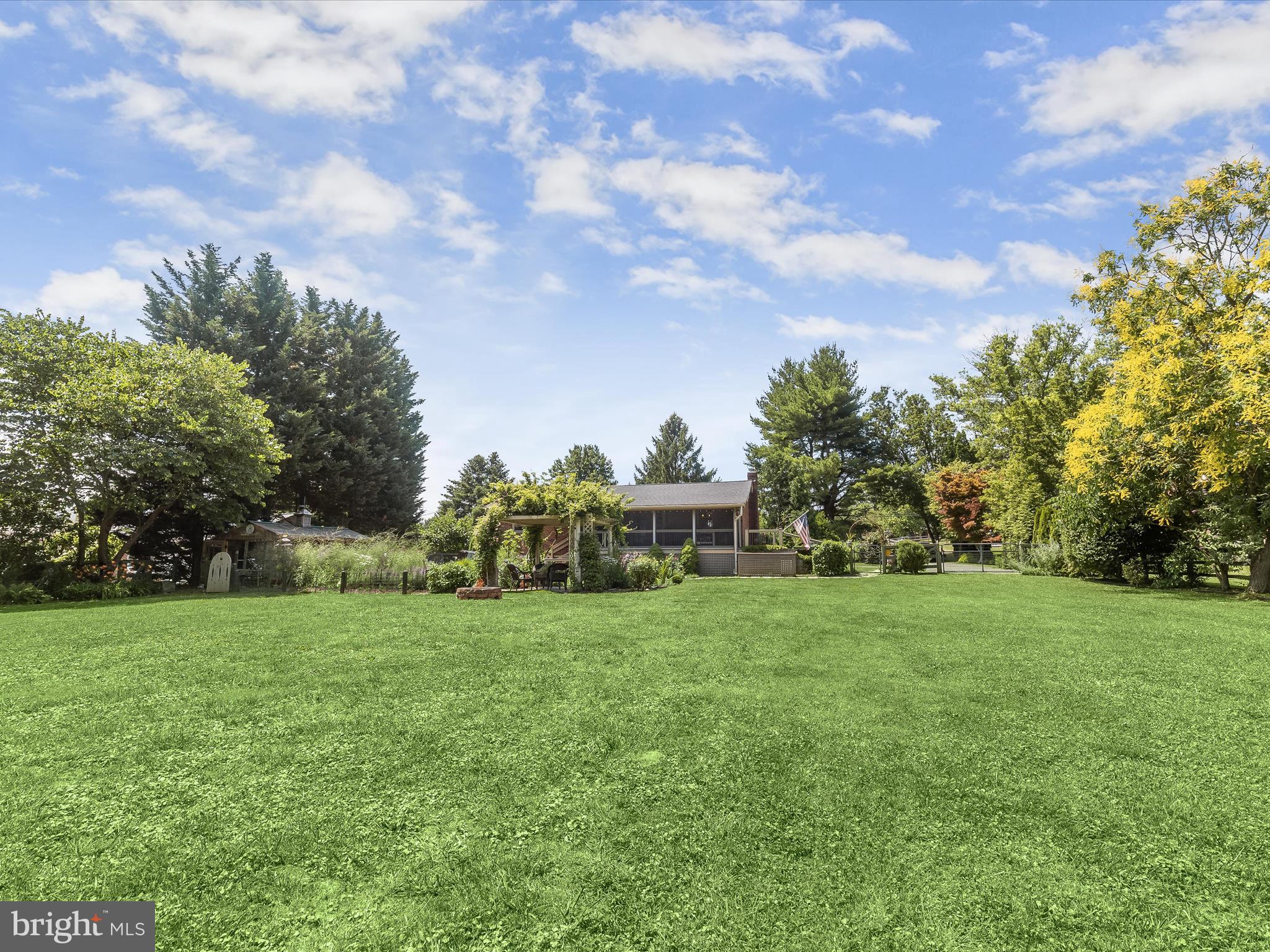 PLEASANT HILLS - Residential