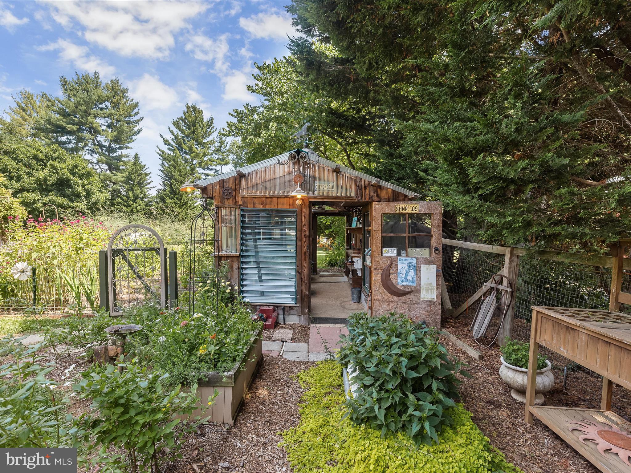 PLEASANT HILLS - Residential