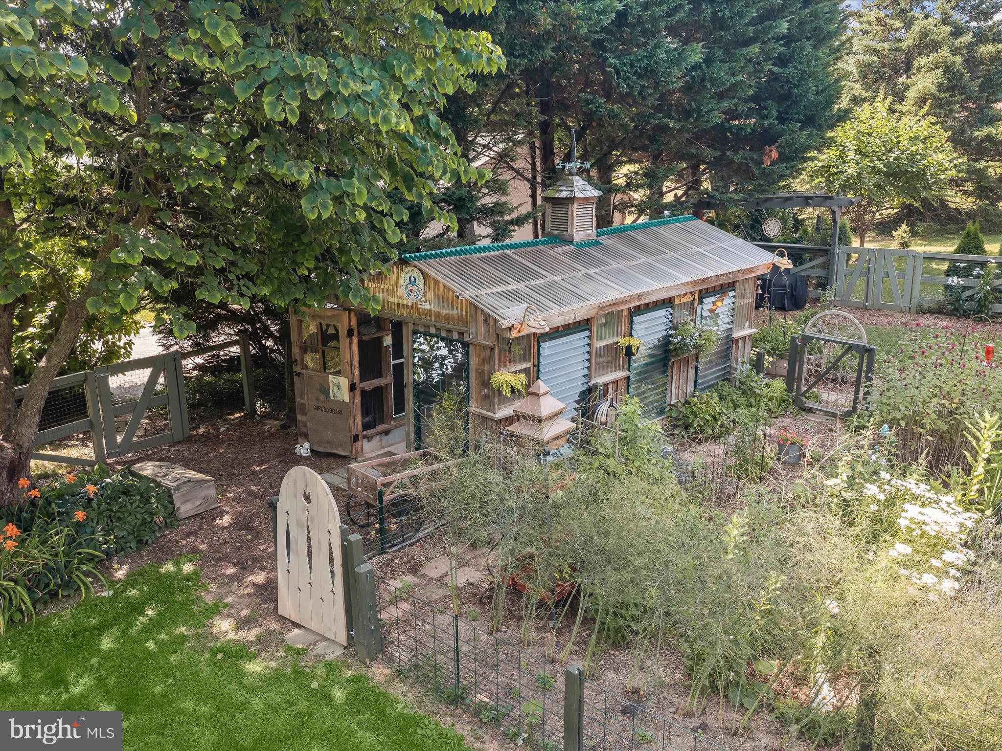 PLEASANT HILLS - Residential