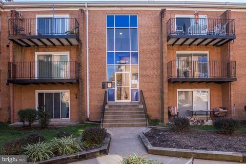 3404 25TH STREET S 43 ARLINGTON VA 22206
