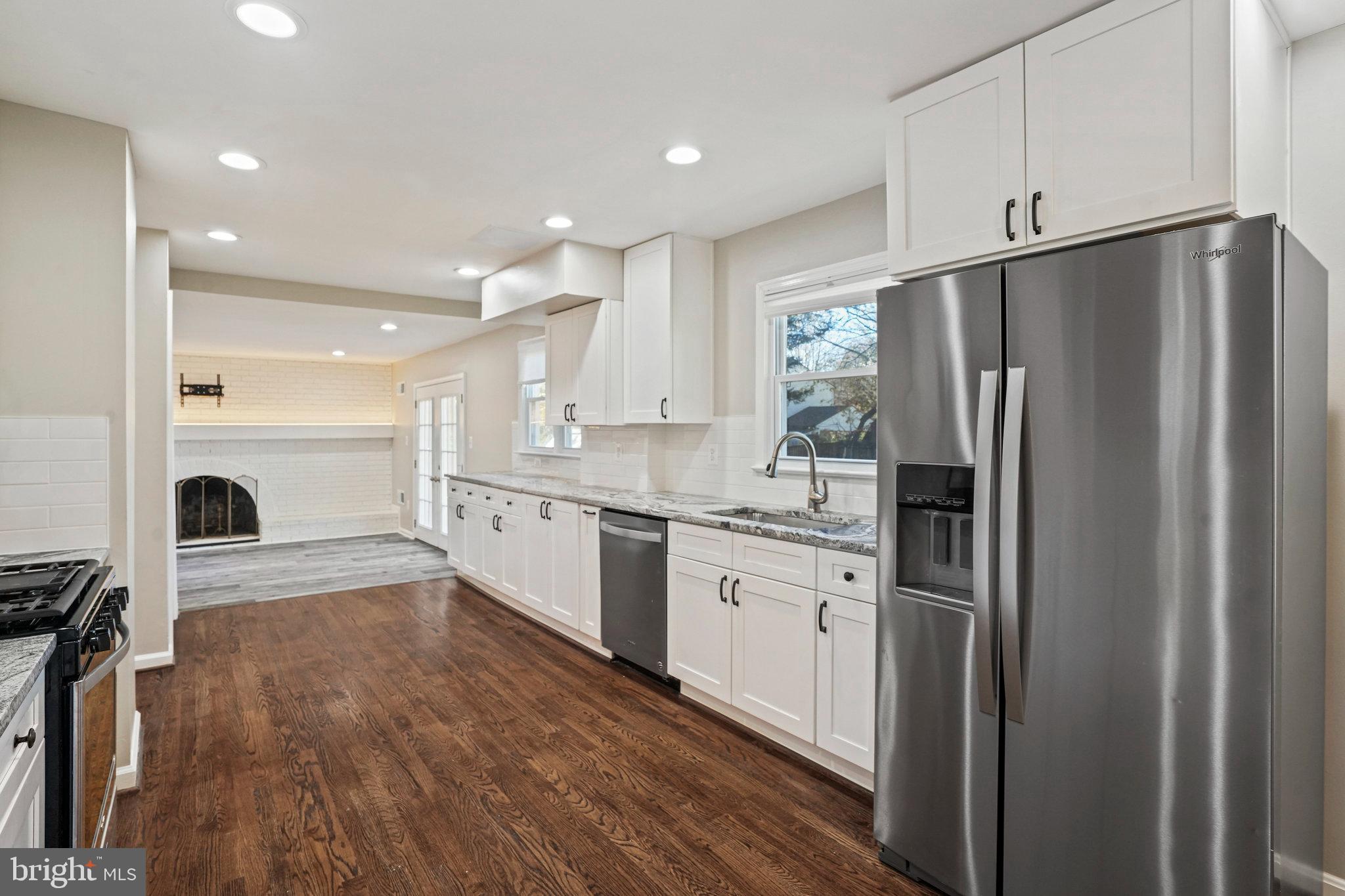 COLLEGE GARDENS - Residential Lease