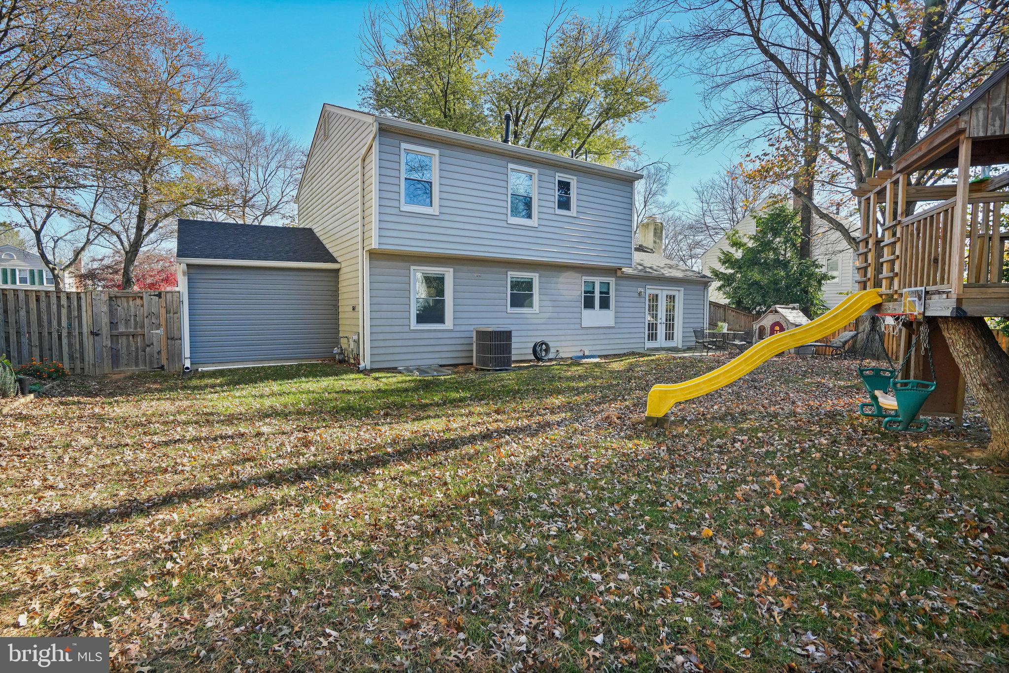 COLLEGE GARDENS - Residential Lease