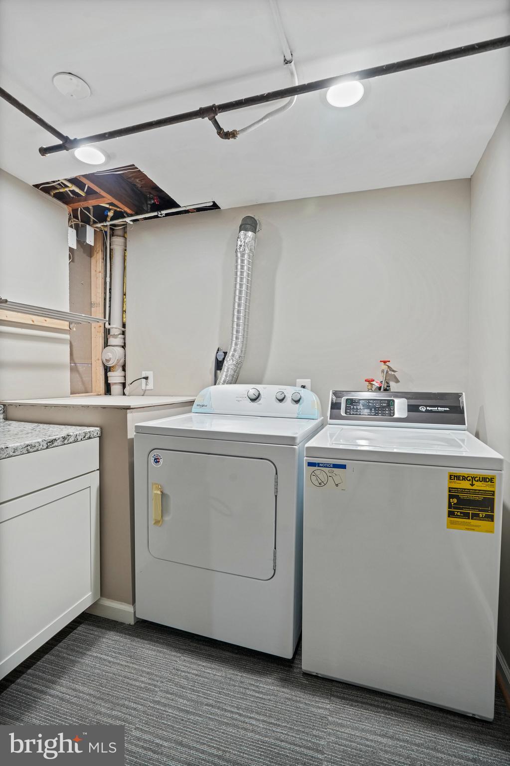 COLLEGE GARDENS - Residential Lease