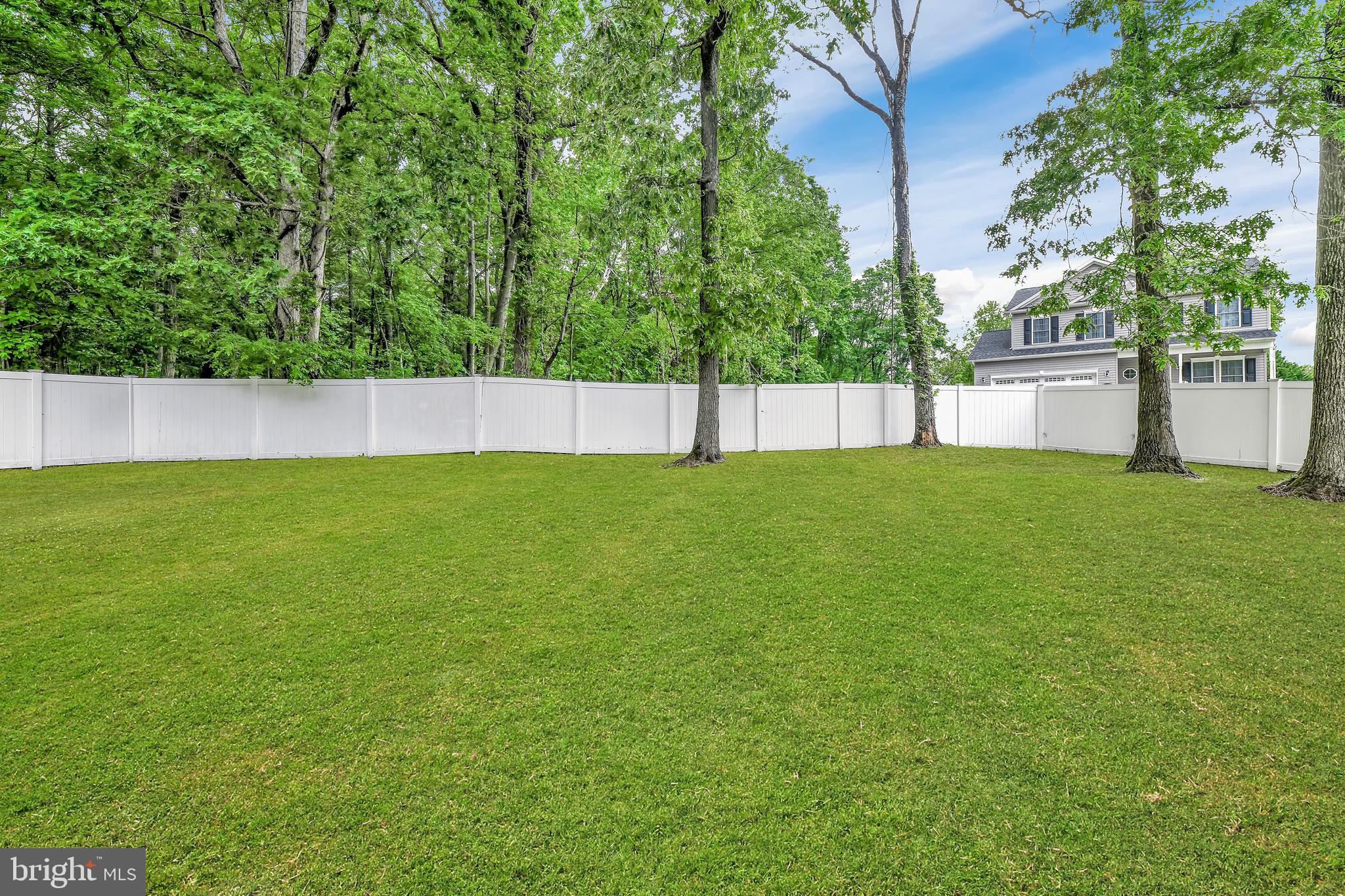 MIDDLE RIVER - Residential