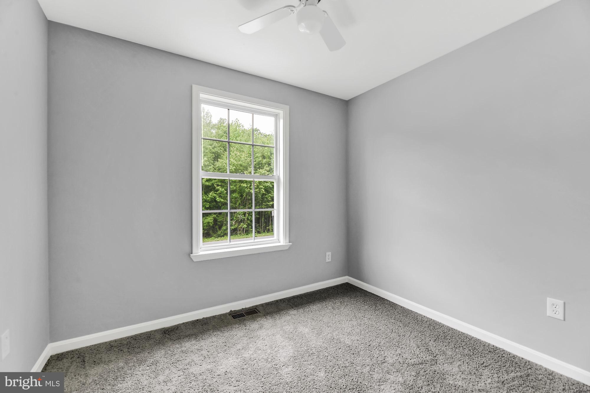 MIDDLE RIVER - Residential