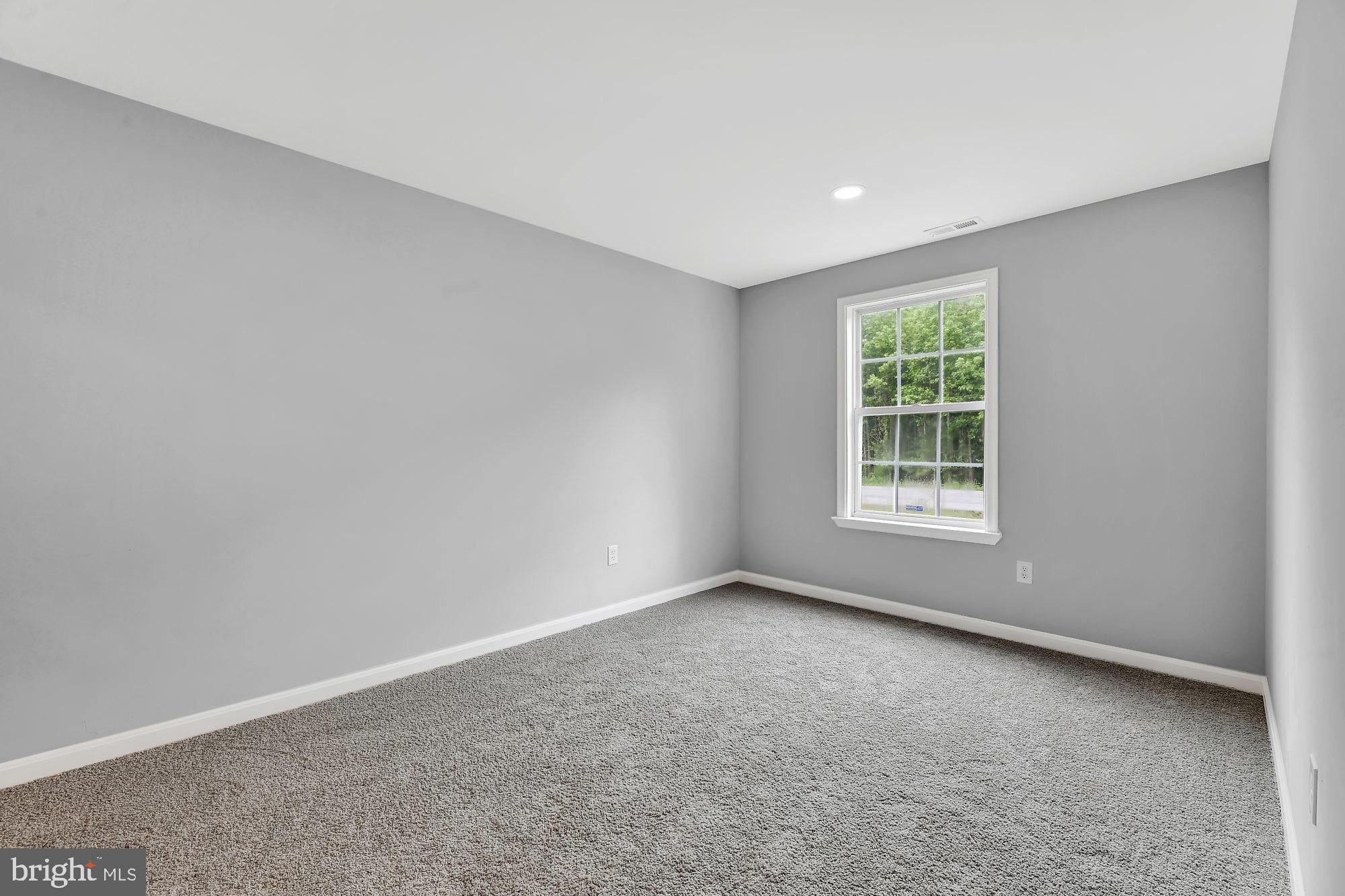 MIDDLE RIVER - Residential