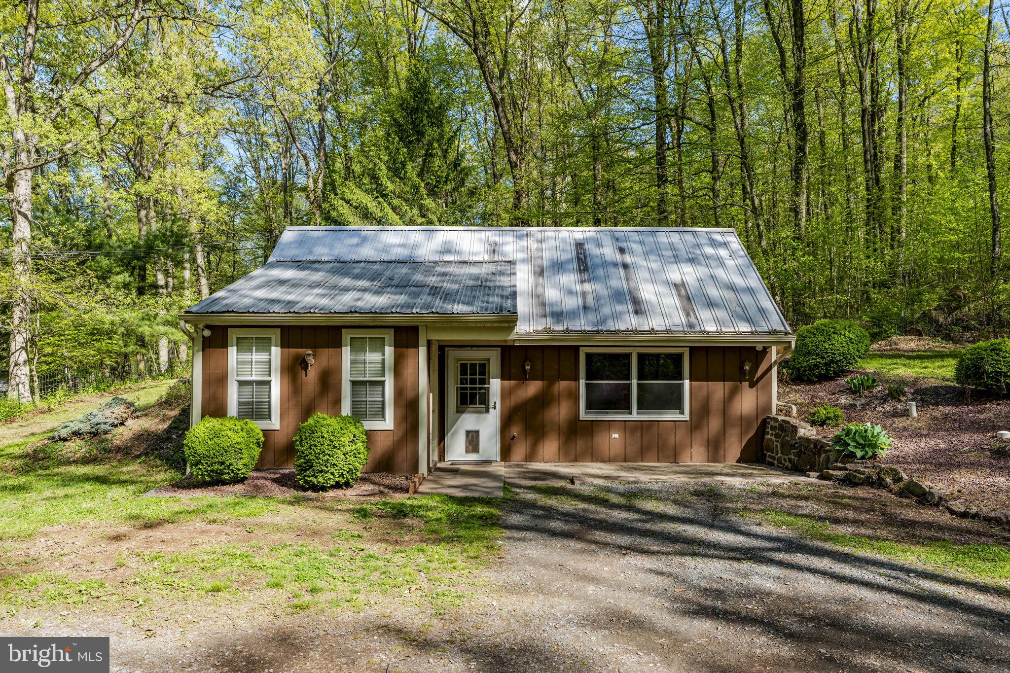 1522 HILLTOP ROAD