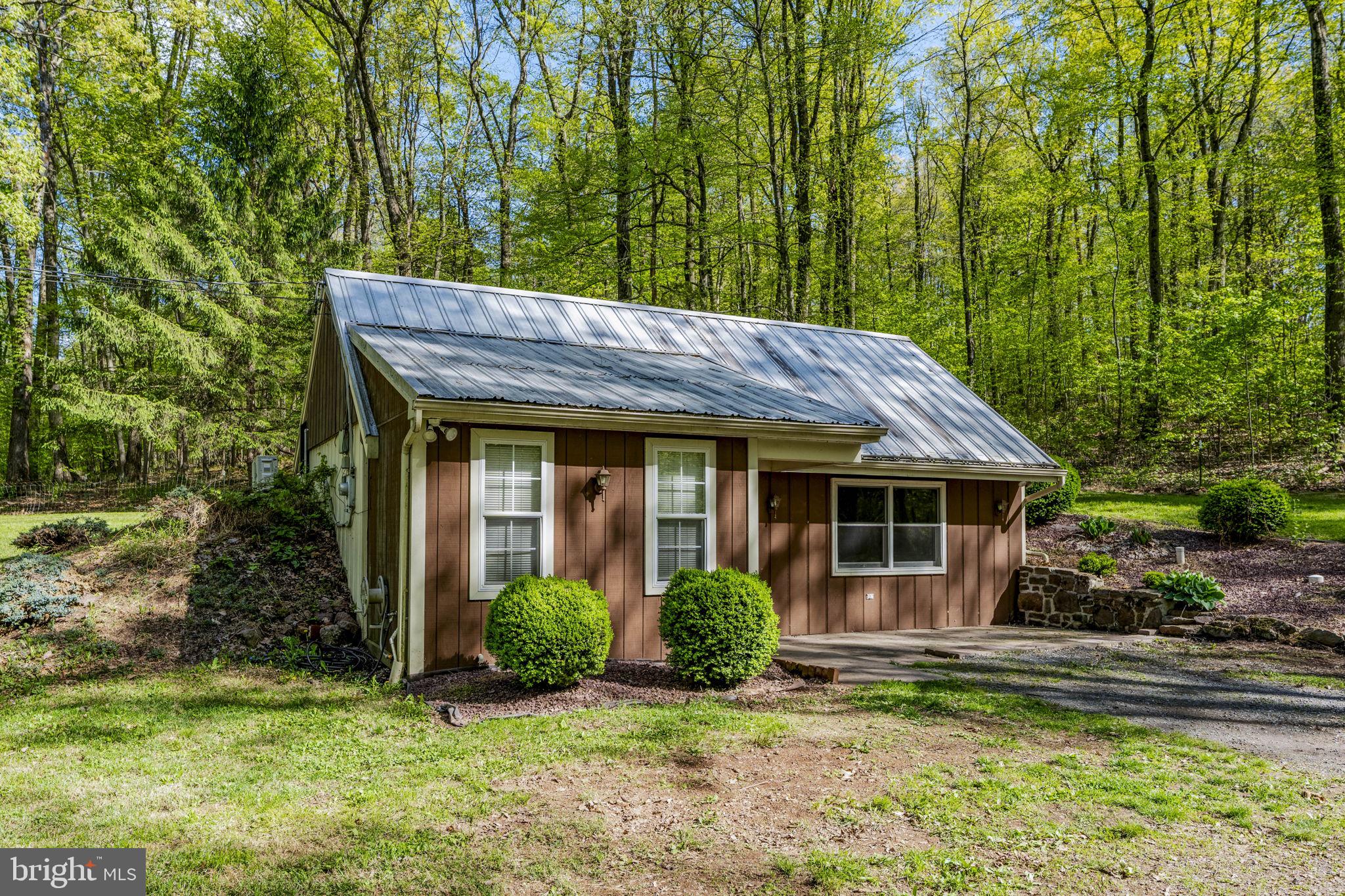 1522 HILLTOP ROAD