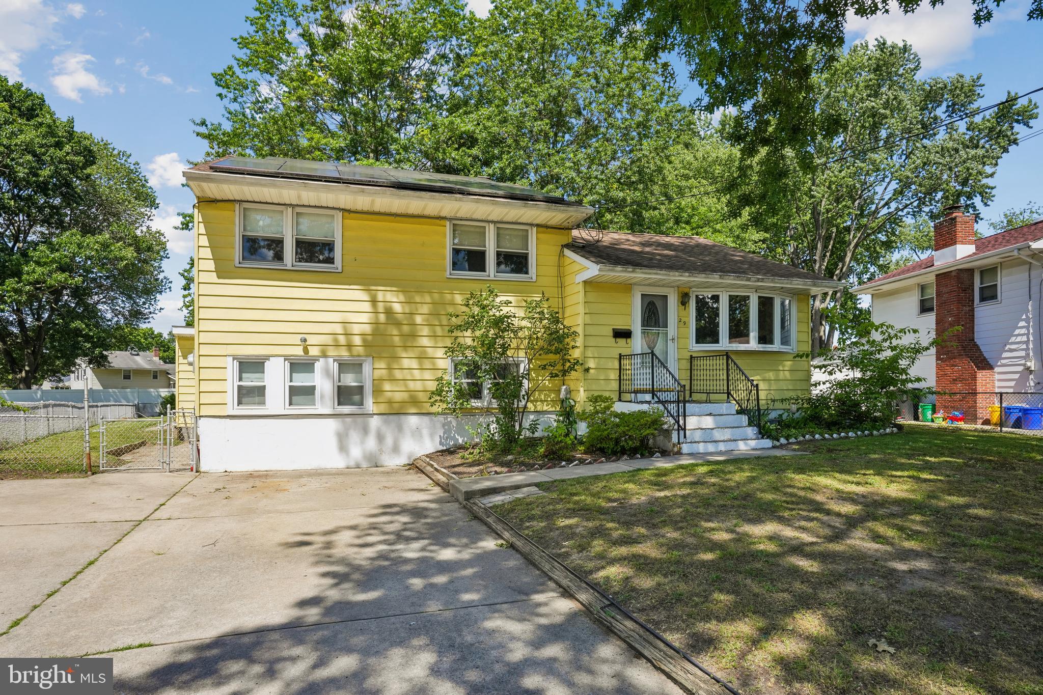 29 TRINITY PLACE