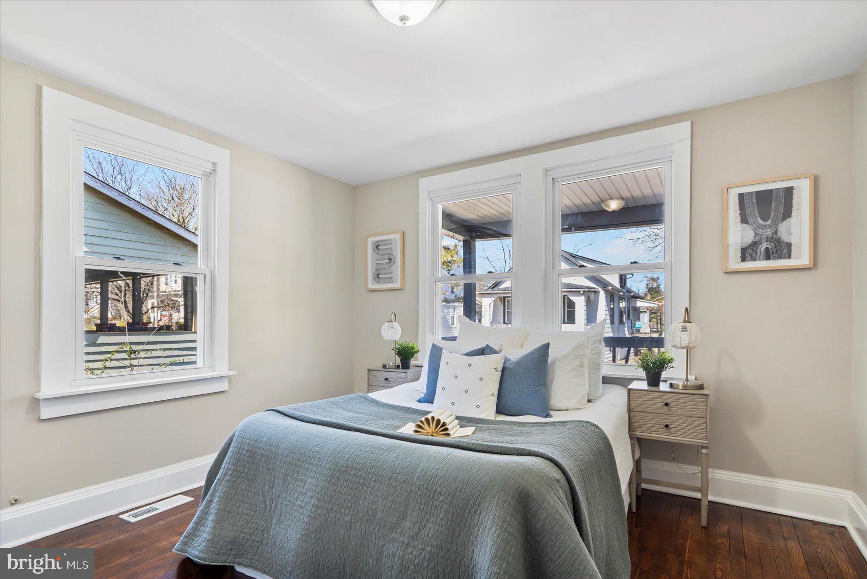 LAURAVILLE HISTORIC DISTRICT - Residential