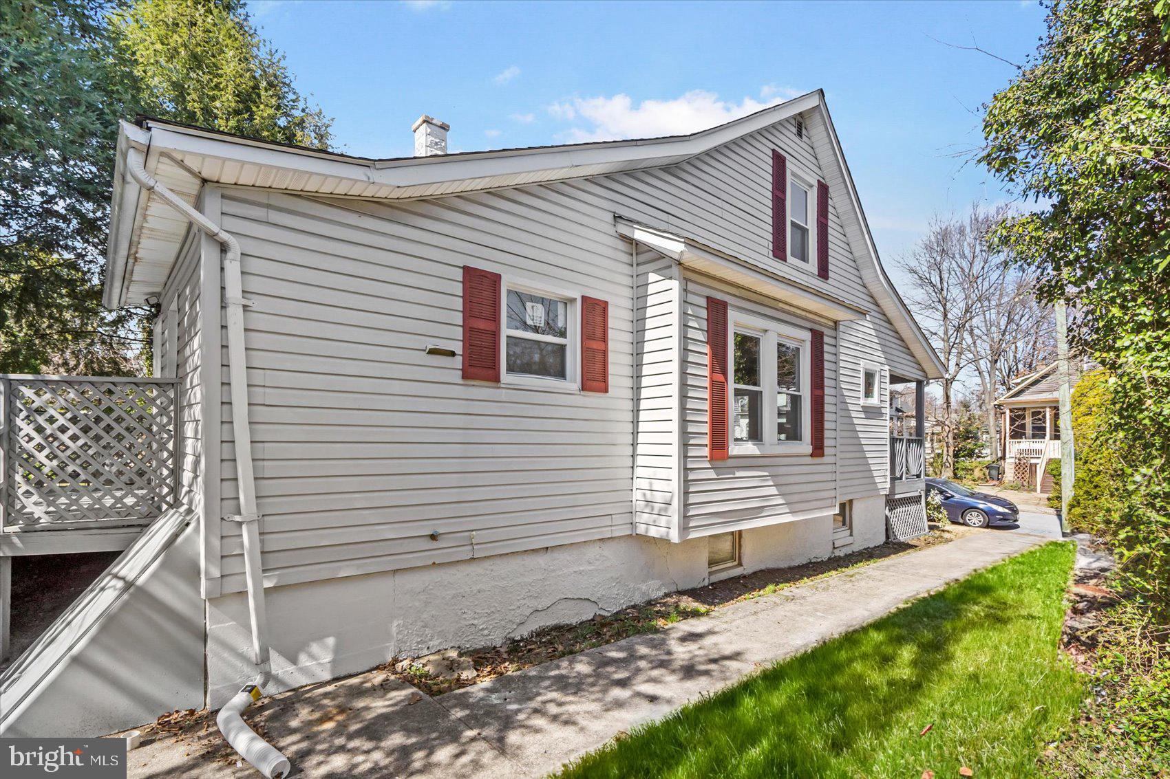 LAURAVILLE HISTORIC DISTRICT - Residential