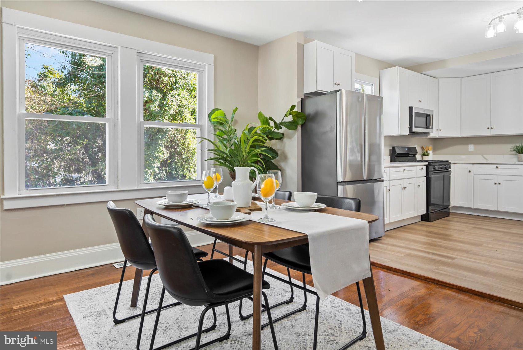 LAURAVILLE HISTORIC DISTRICT - Residential