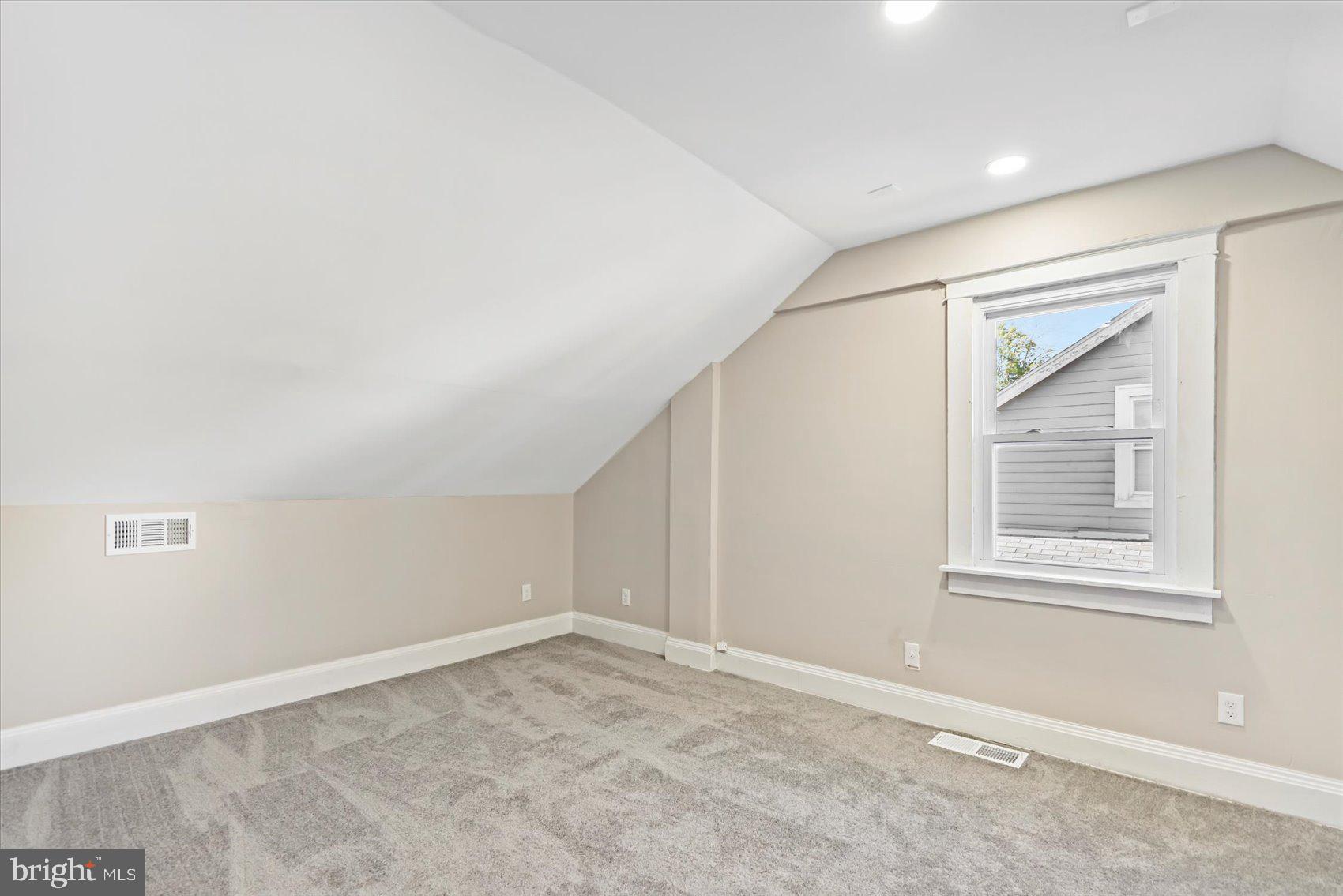 LAURAVILLE HISTORIC DISTRICT - Residential