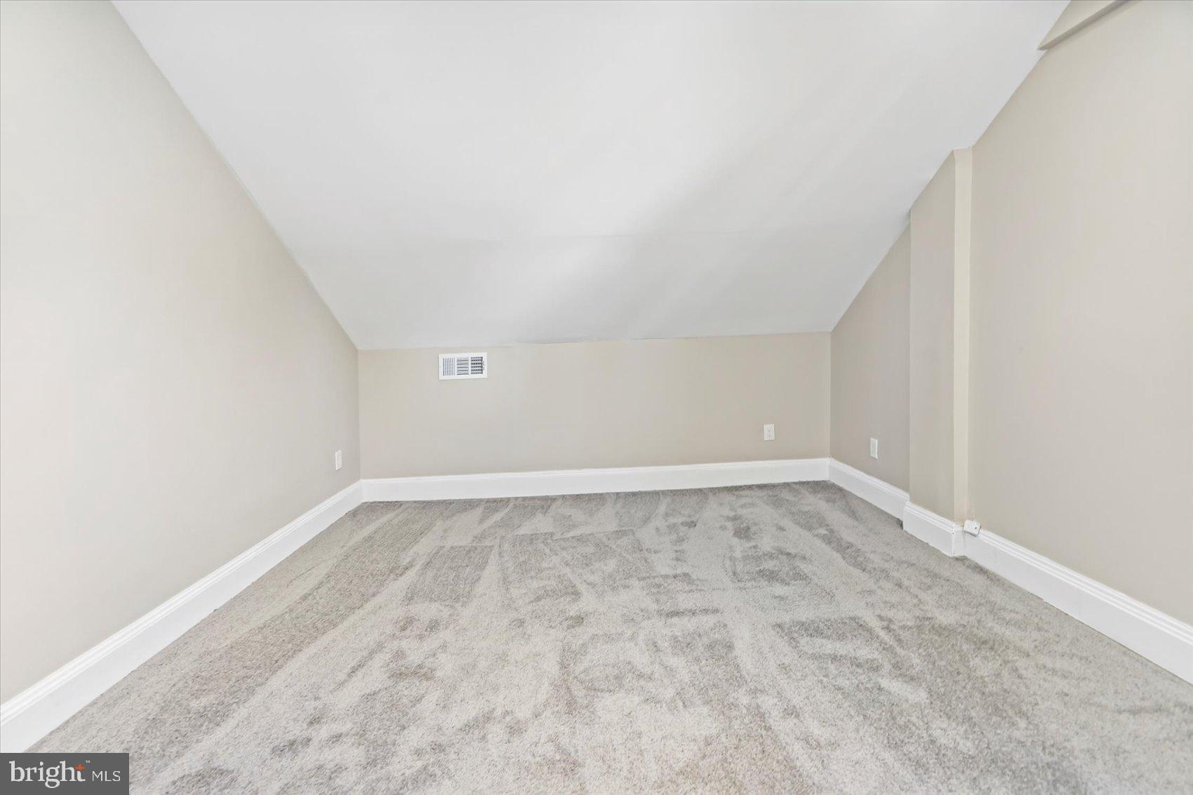 LAURAVILLE HISTORIC DISTRICT - Residential