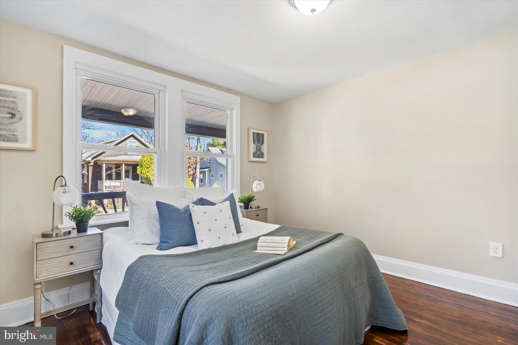 LAURAVILLE HISTORIC DISTRICT - Residential