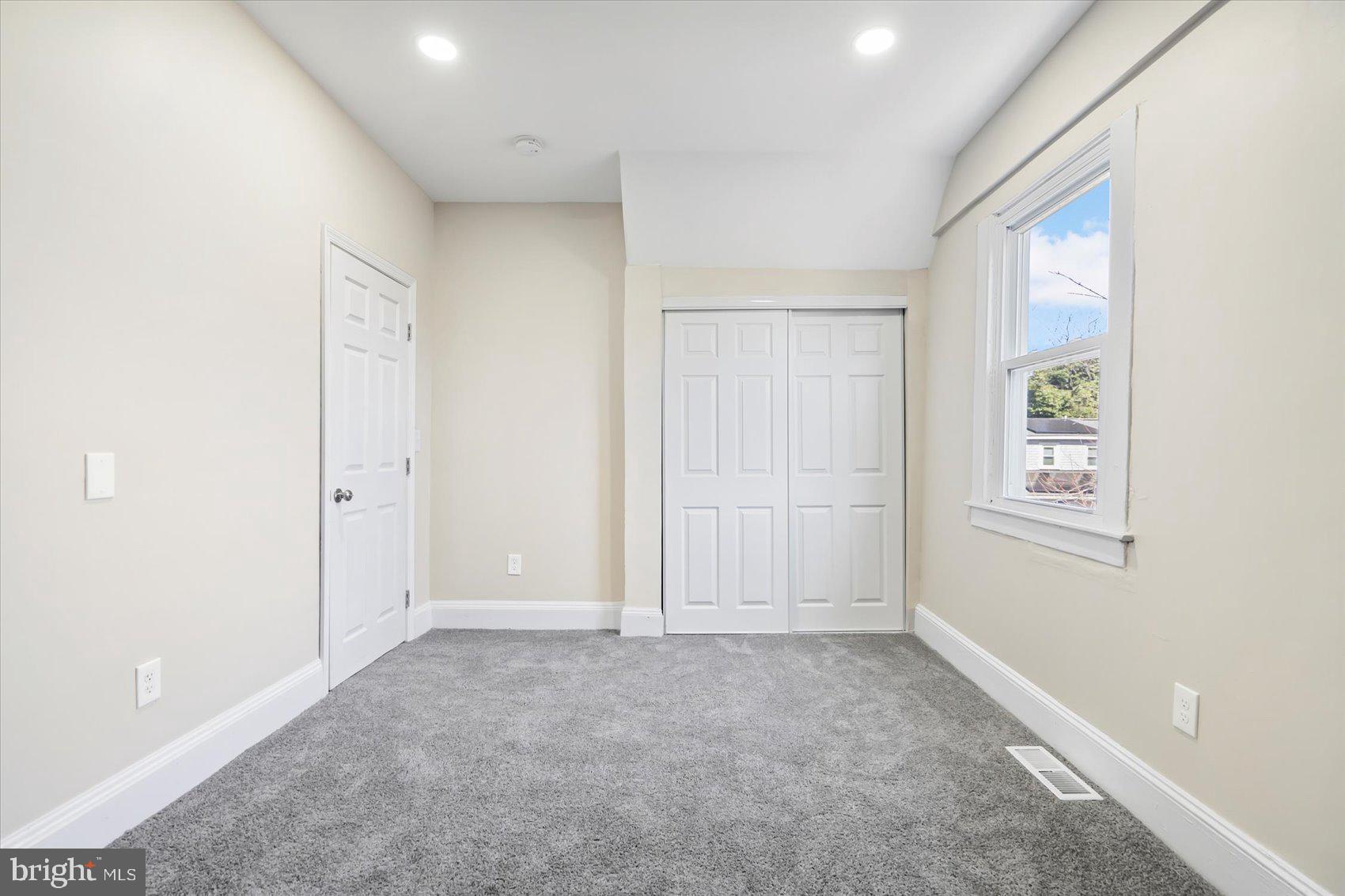 LAURAVILLE HISTORIC DISTRICT - Residential