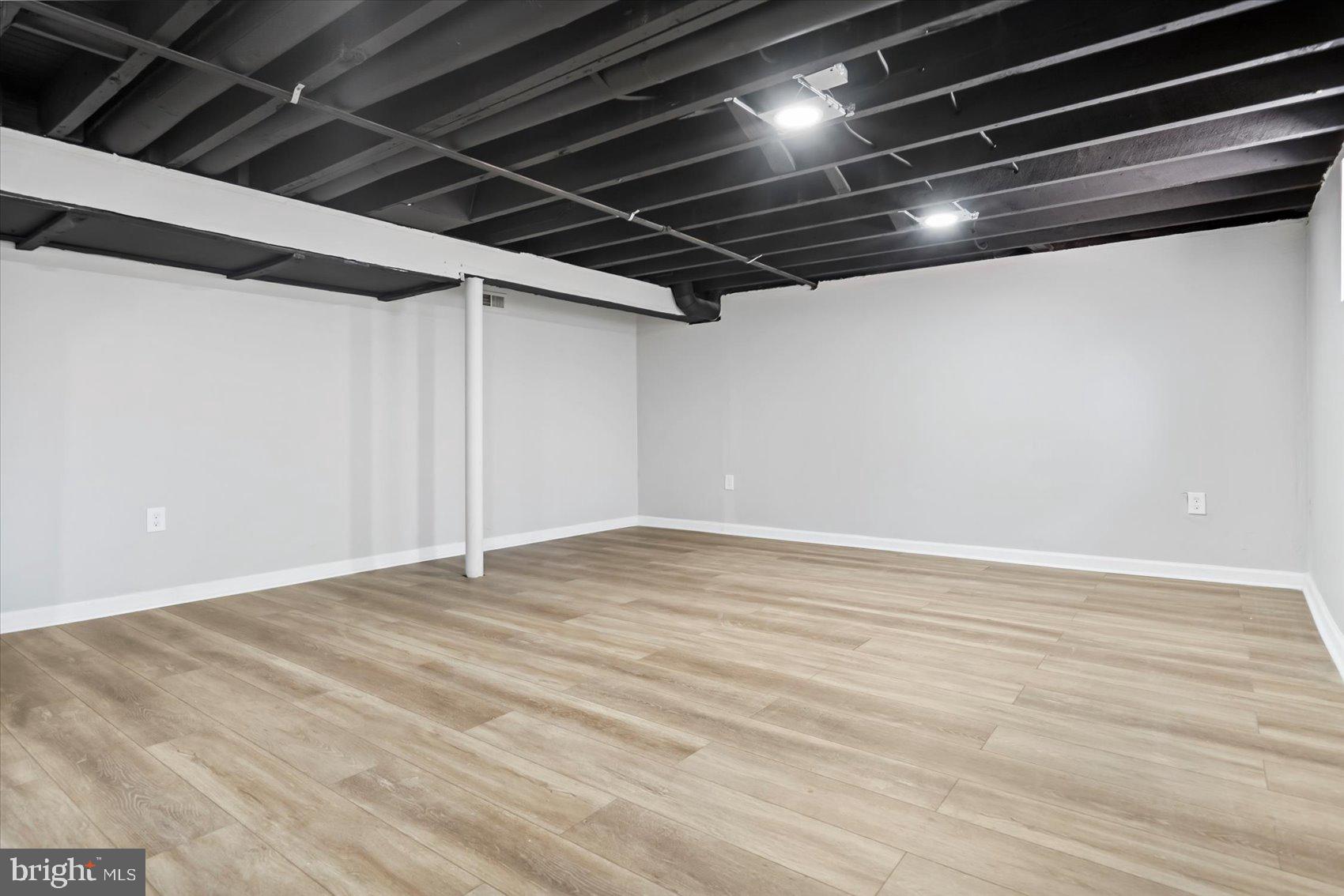 LAURAVILLE HISTORIC DISTRICT - Residential