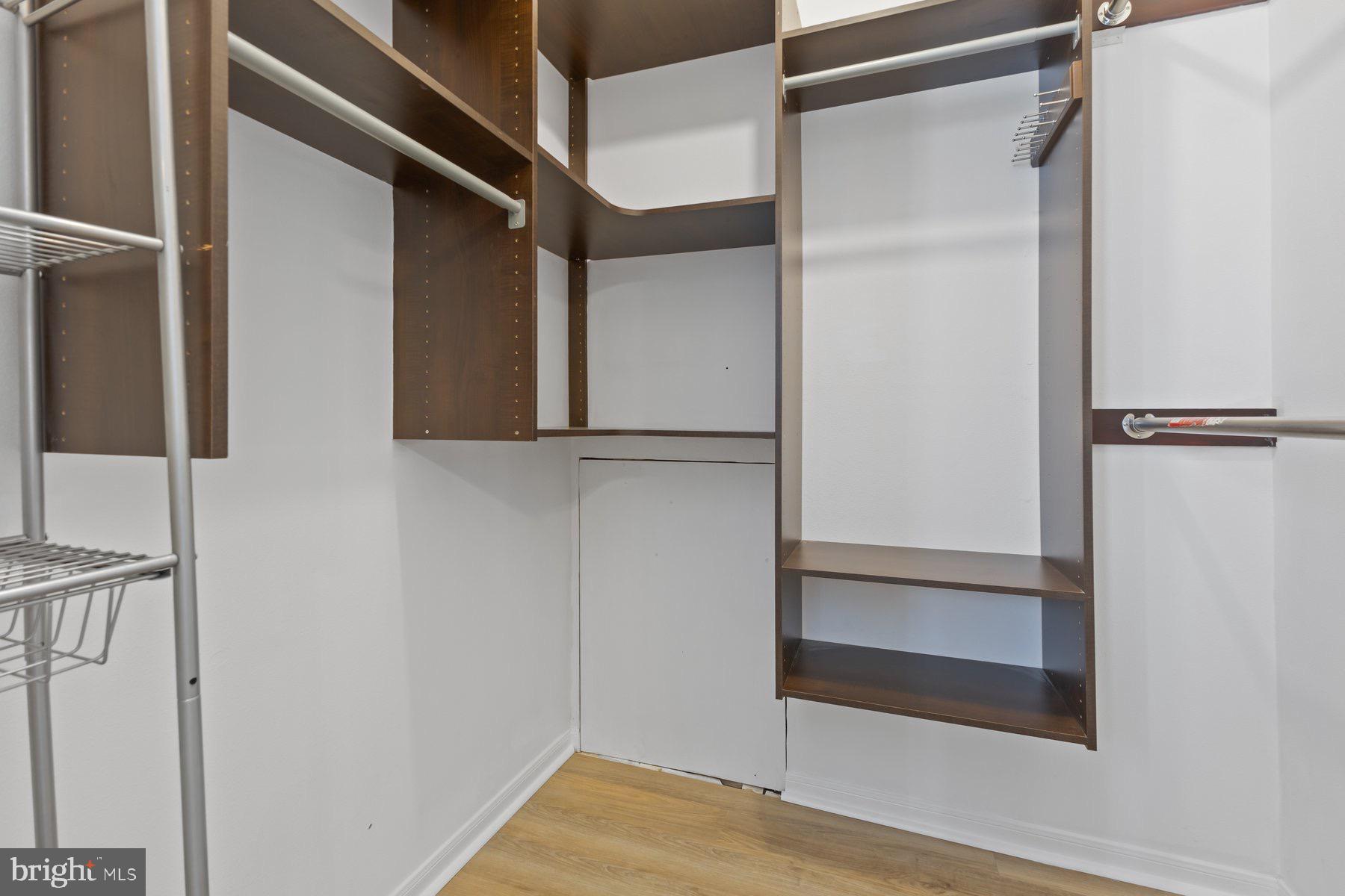 BROOKMEADE CONDO - Residential Lease