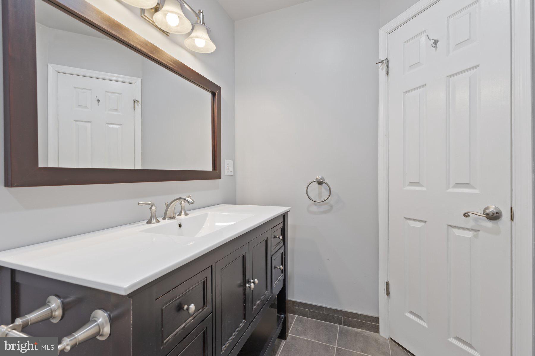 BROOKMEADE CONDO - Residential Lease