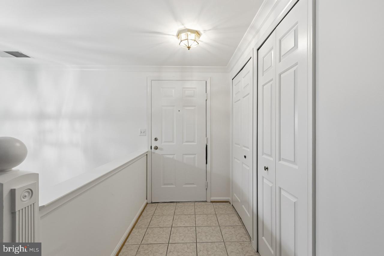 240 S REYNOLDS STREET 212