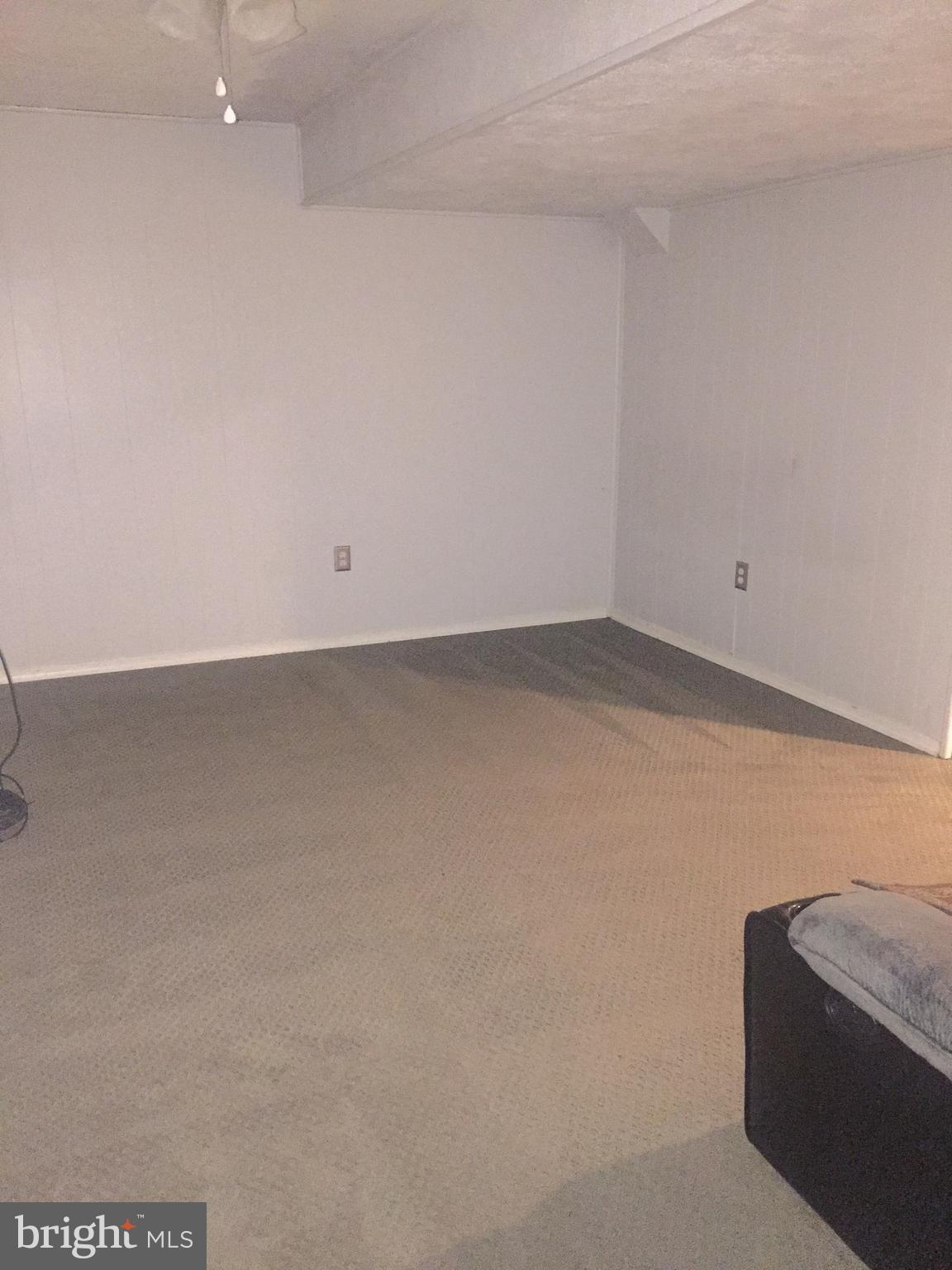 ENTERPRISE KNOLLS-PLAT F - Residential