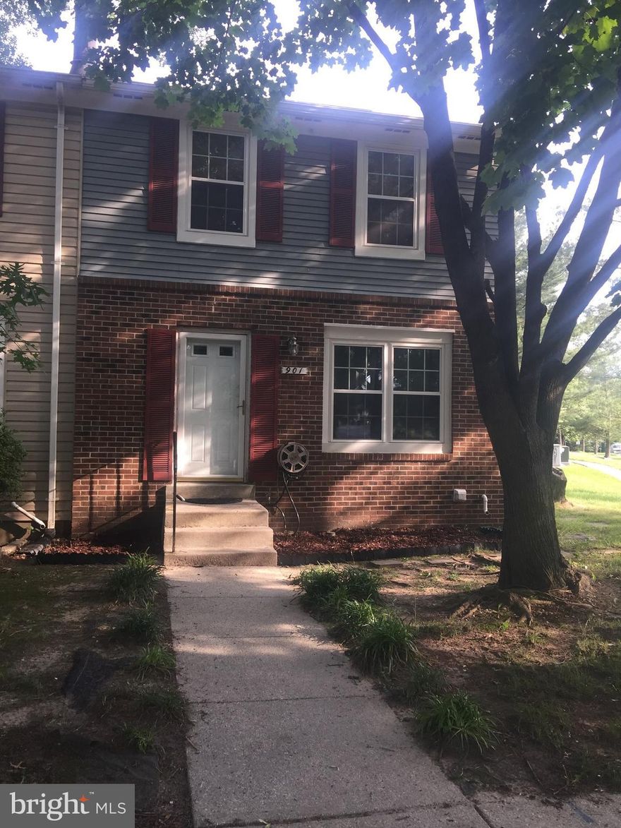 Back on the market and fully available and home inspection complete.  Wont last long! Well kept end unit town home with upgrades in 2015-2016 new windows, gutters, appliances, and hot water heater.