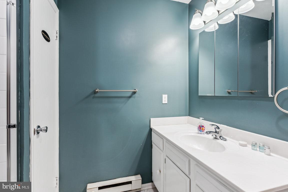 SKYLINE VIEW - Residential