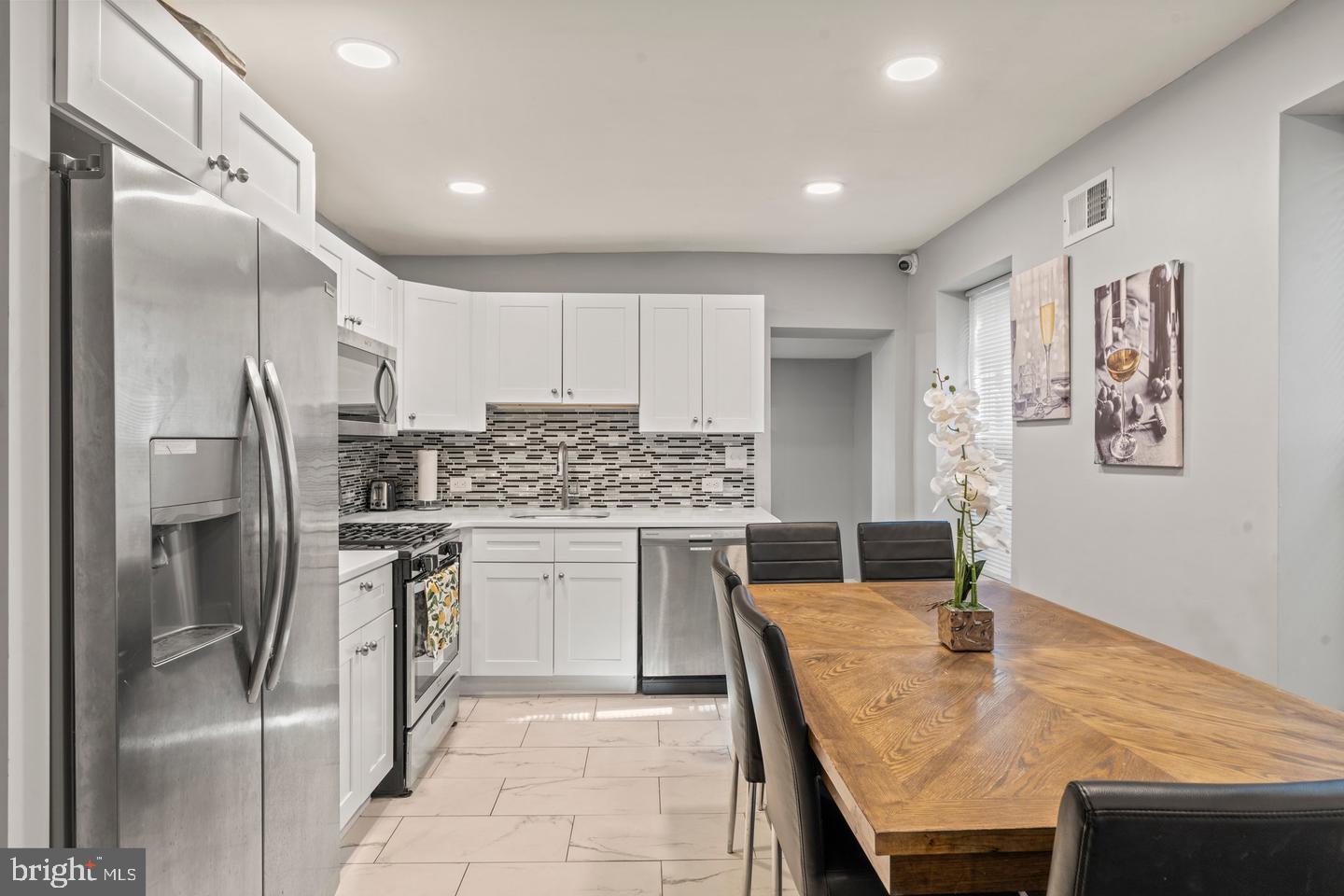 STRAWBERRY MANSION - Residential Lease