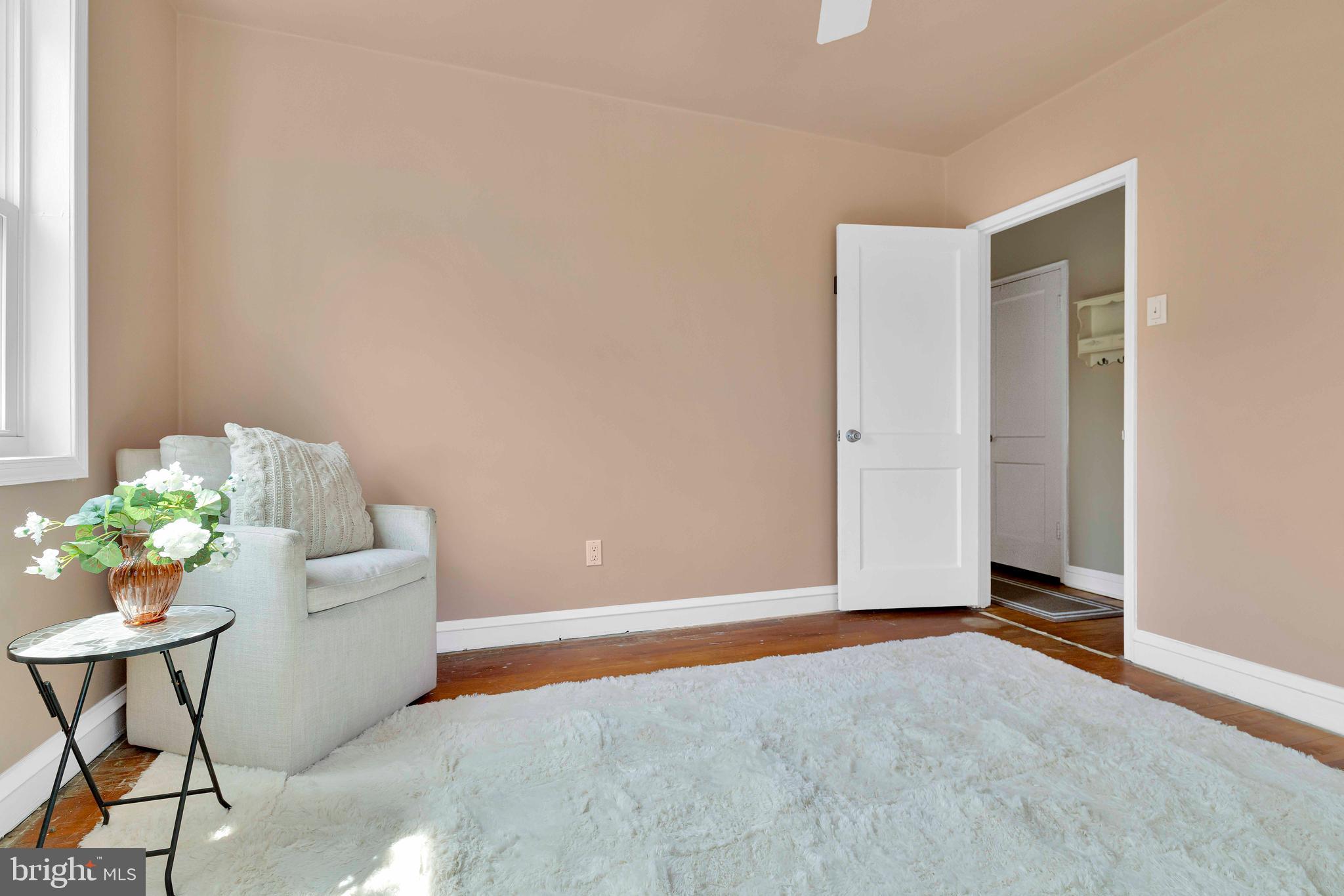 FOX CHASE - Residential