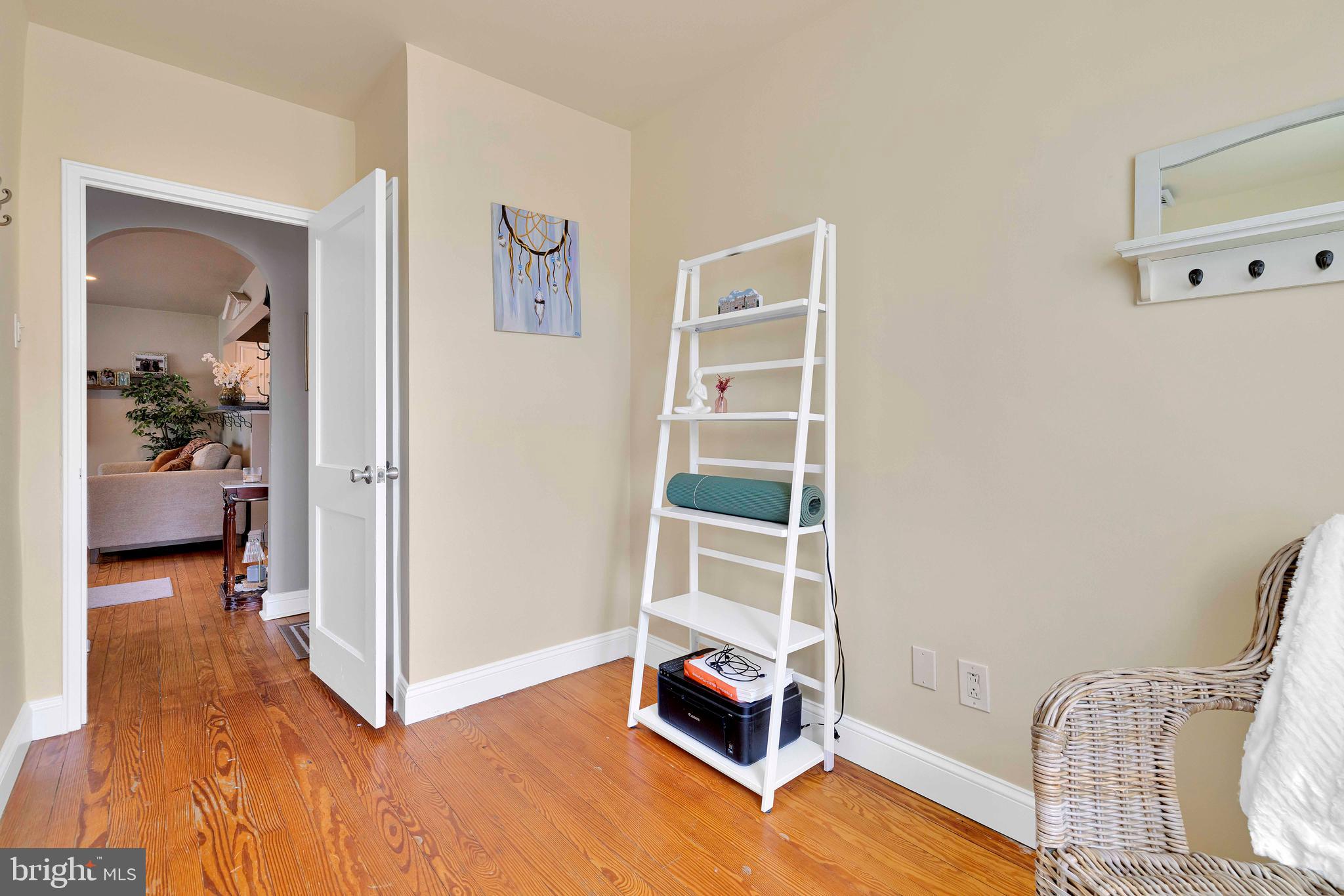 FOX CHASE - Residential