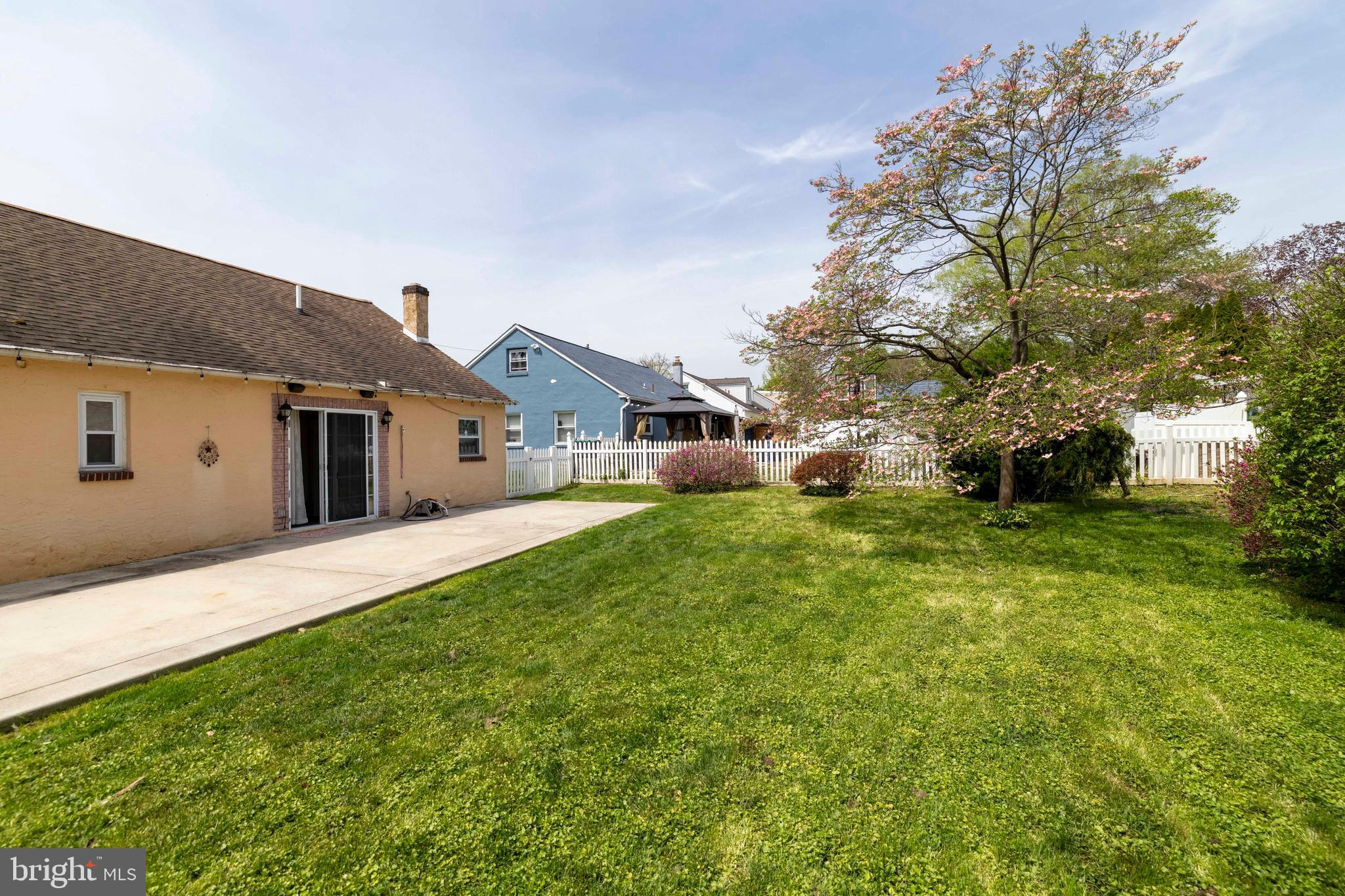 FOX CHASE - Residential