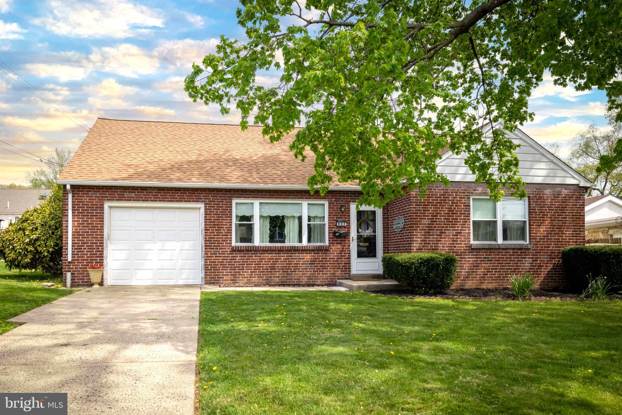 FOX CHASE - Residential