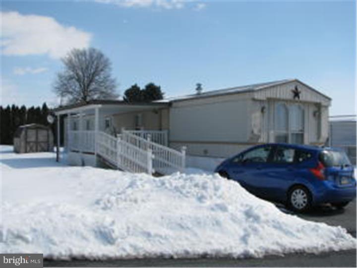 COUNTRY ACRES GOLD - Residential