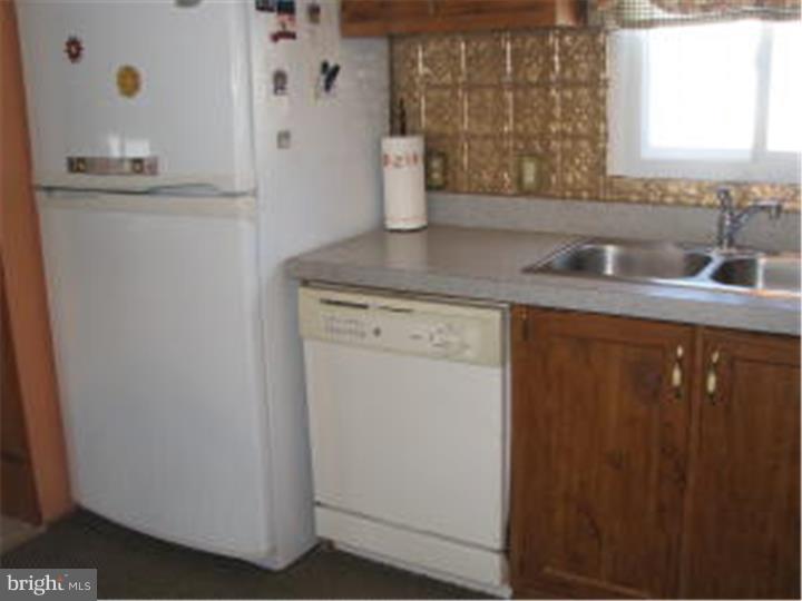 COUNTRY ACRES GOLD - Residential