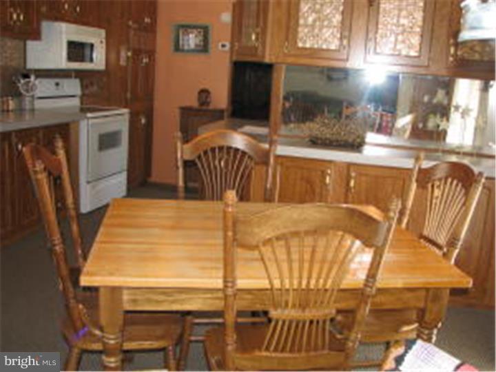 COUNTRY ACRES GOLD - Residential