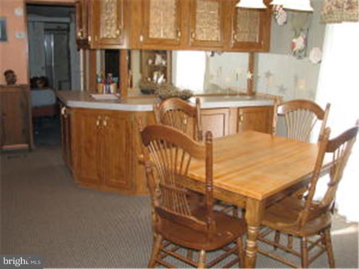 COUNTRY ACRES GOLD - Residential