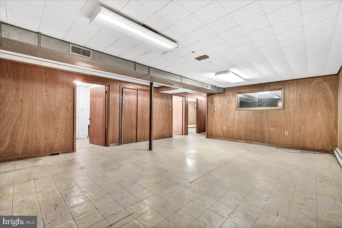 2704 SPENCERVILLE ROAD