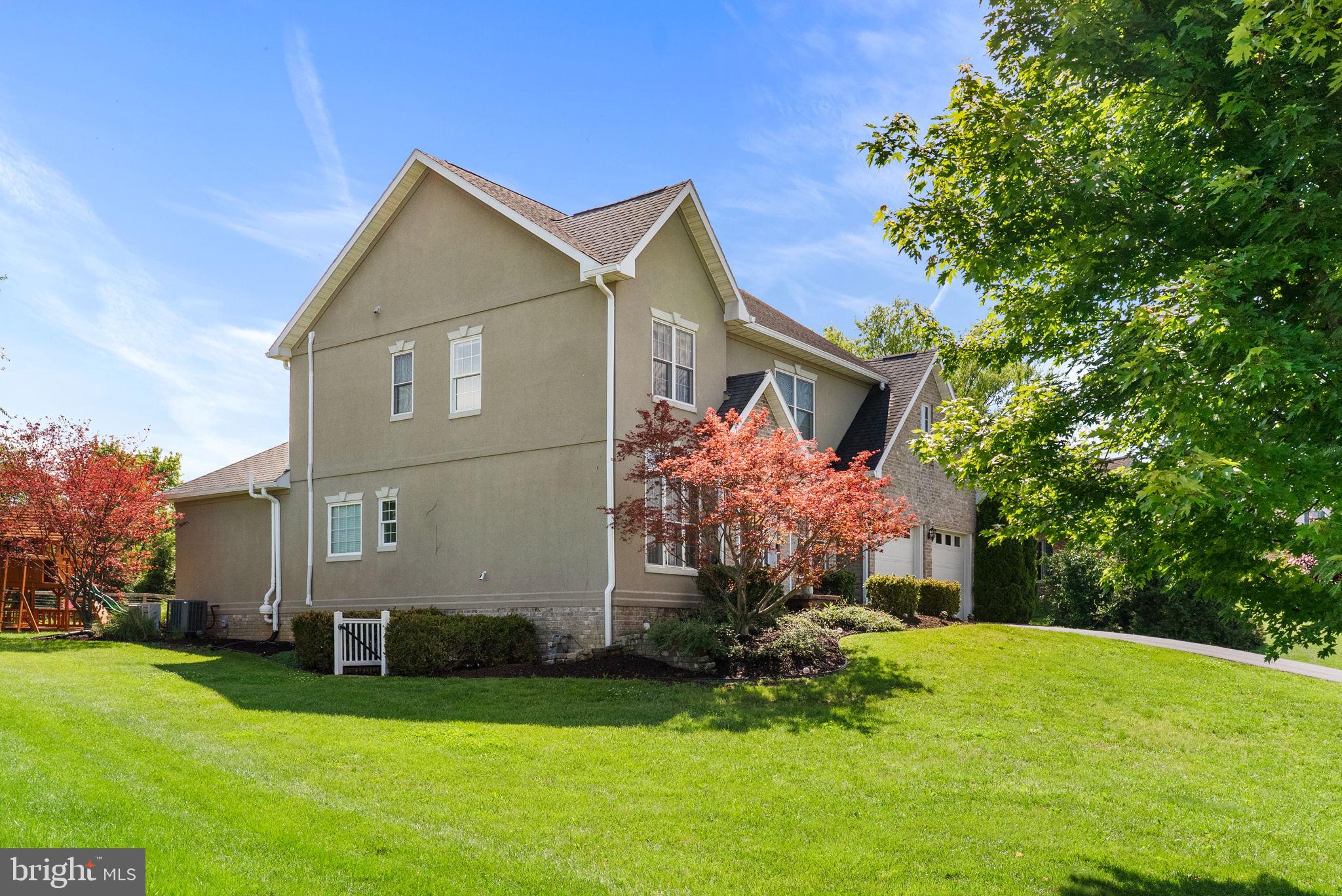 HERITAGE ESTATES - Residential