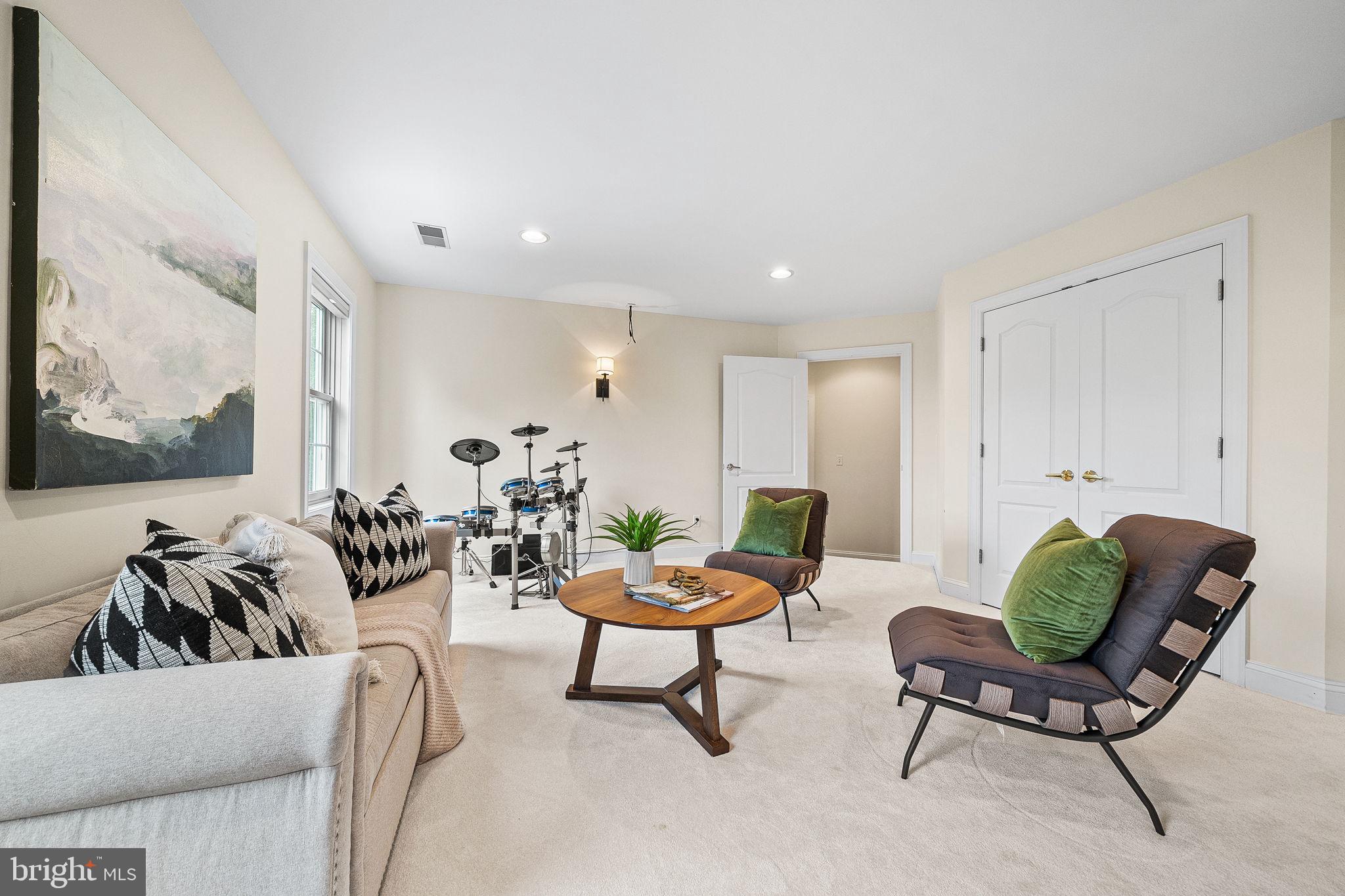 HERITAGE ESTATES - Residential