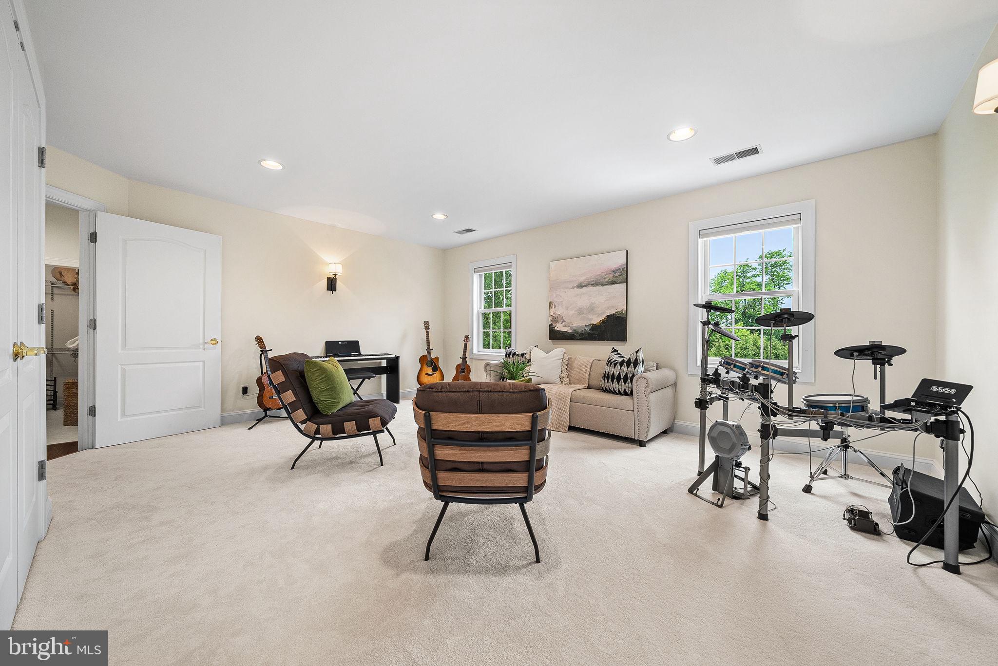HERITAGE ESTATES - Residential
